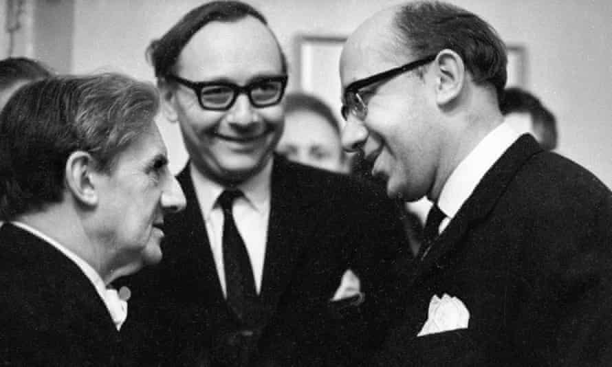 Victor Hochhauser, centre, with the conductors John Barbirolli, left, and Gennadi Rozhdestvensky in the 1960s.