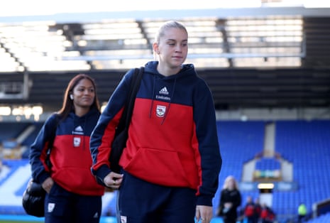 Alessia Russo arrives at Goodison Park