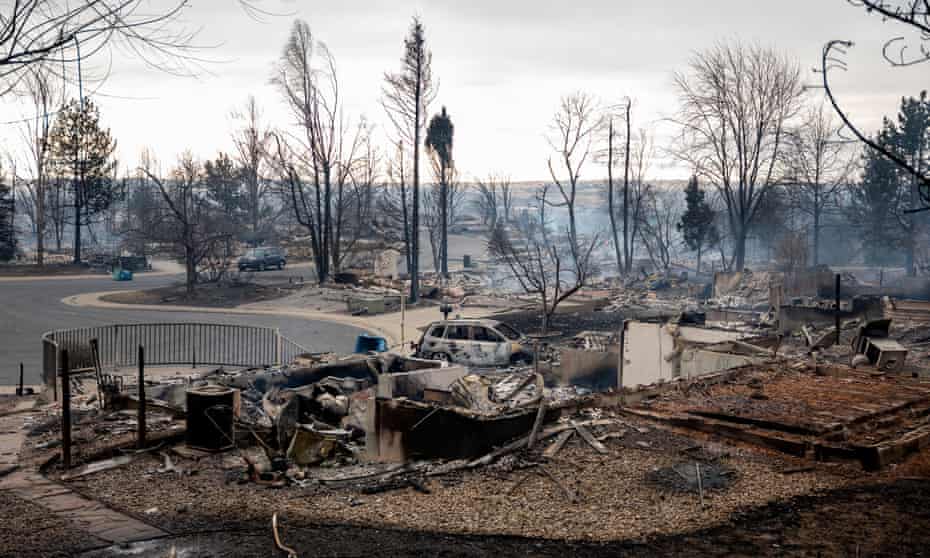 Homes were burned in the neighborhood between Harper Lake and S Centennial Parkway.
