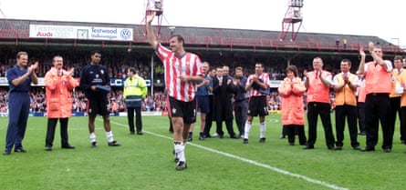 Le Tissier acknowledges the Southampton fans at the end of the 3-2 win over Arsenal.