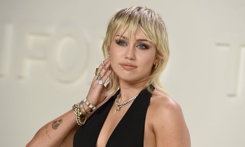 Miley Cyrus attending a Tom Ford fashion show in 2020