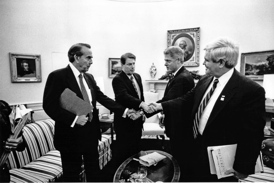 Bob Dole, Al Gore, Bill Clinton and Newt Gingrich, in the White House’s Oval Office on 19 December 1995.