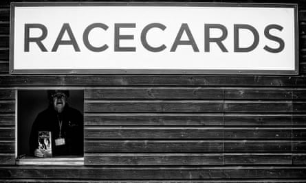 Talking Horses The 3 29 At Kempton Bha To Trial Non Standard Race Times Horse Racing The Guardian