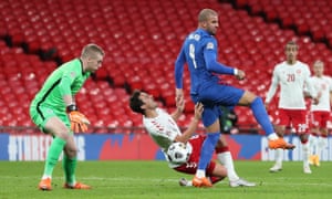 Kyle Walker gives away penalty.