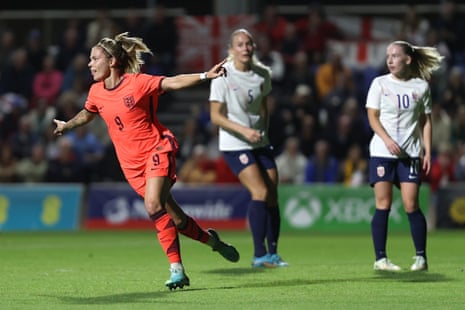England open the scoring!