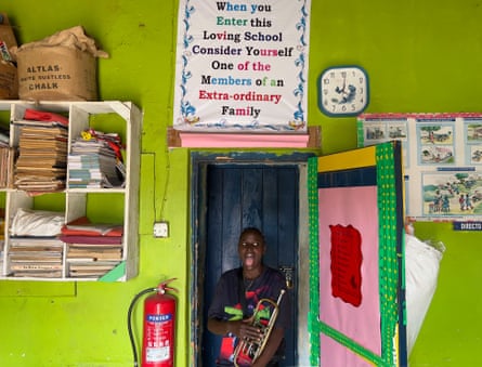 Florence Lugemwa à l'école progressiste Ggaba