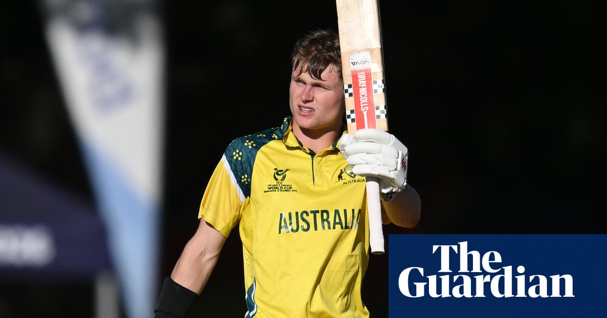 Teenage prodigy Ollie Peake set for Australia debut after being named in squad for Pakistan tour
