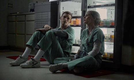 Eddie Redmayne and Jessica Chastain in The Good Nurse.