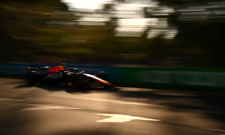 Verstappen menyisihkan Hamilton setelah final GP Australia yang kacau – seperti yang terjadi |  Formula Satu