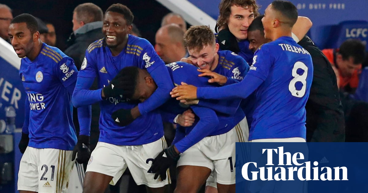 Leicester’s Kelechi Iheanacho turns the screw on Everton’s Marco Silva