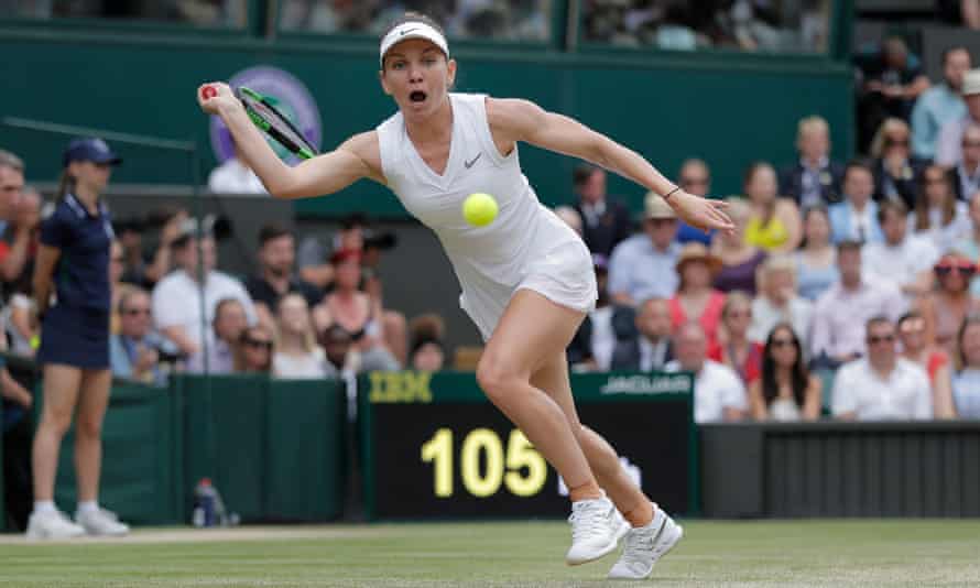 Simona Halep returns to Serena Williams on Centre Court