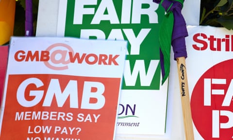 Protest boards for Unison and the GMB.