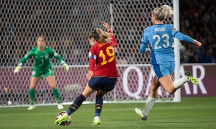 Olga Carmona scoring the goal that won her country the World Cup.