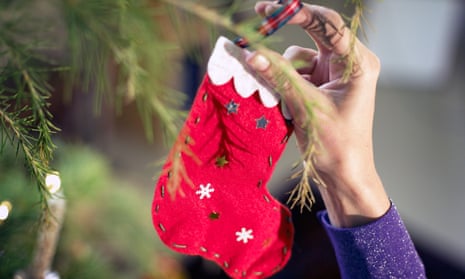 Five fun Christmas decorations to make with your class | Teacher ...