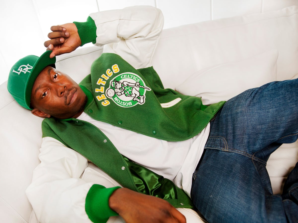 Age Ratings Enforced For Uk Produced Music Videos On Youtube And Vevo Internet Safety The Guardian