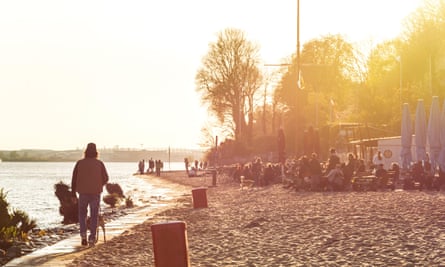 A beach on the Elbe River.