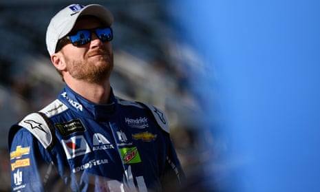 Dale Earnhardt Jr will retire at the end of the 2017 season