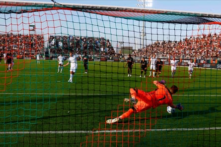 Kevin De Bruyne’s penalty is saved by Venezia’s Filip Stankovic