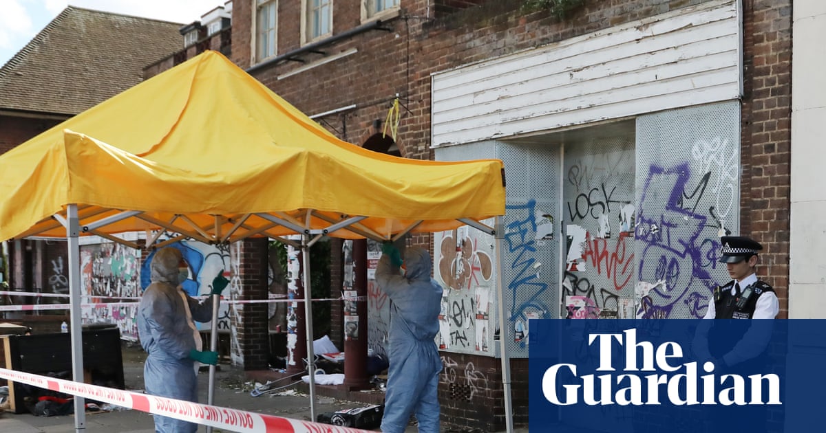 Counter-terror police investigate arson attack in north-west London