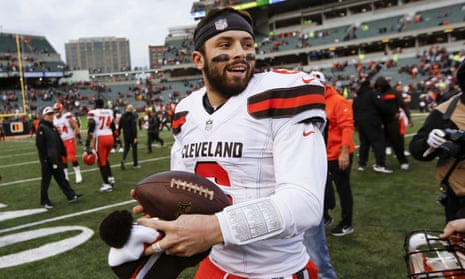 Stunning first quarter lifts Browns over Steelers for first