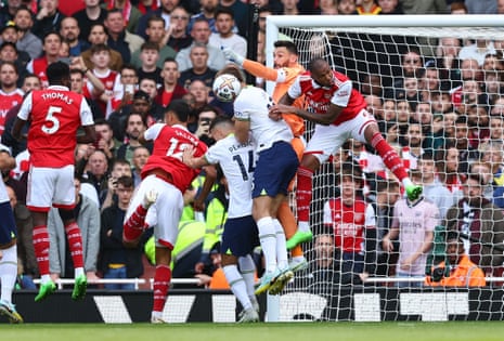 Hugo Lloris in the thick of it as Arsenal start strongly.