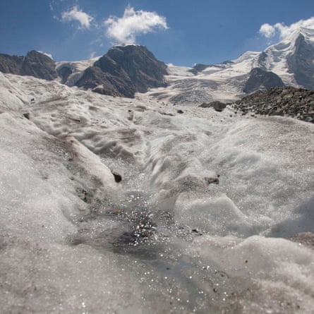 Melt water on the Pers Glacier