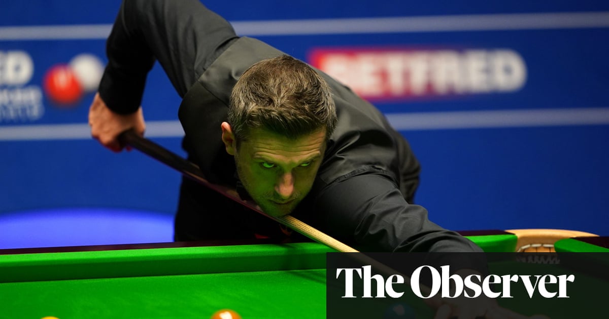 Mark Selby holds off Stuart Bingham and faces Shaun Murphy in final