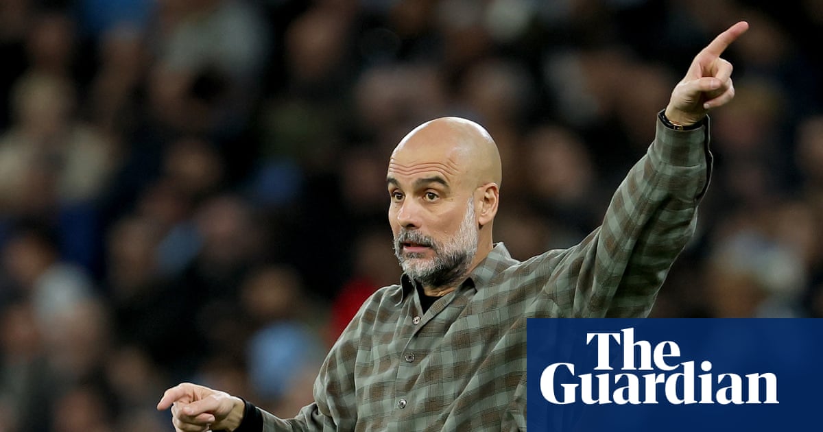 When a football manager’s wardrobe says more than his tactics