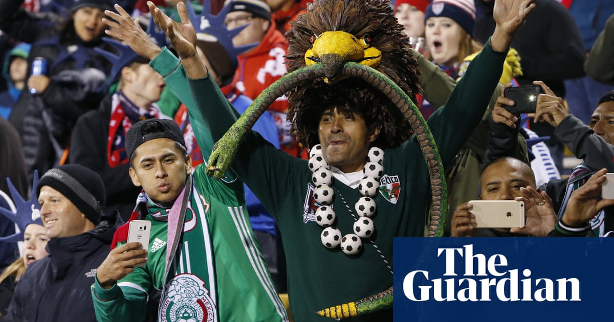 USA and Mexico soccer fans get on just fine, despite the awkward