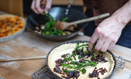 Broccoli and mushroom quiche with caramelised onions.
