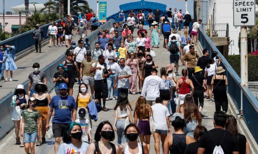 2020 Census in the USepa09411676 People on the Santa Monica Pier in Los Angeles, California, USA, 12 August 2021. The Census Bureau on 12 August released additional 2020 Census results showing that the total white population shrank for the first time in the nation’s history. EPA/CAROLINE BREHMAN