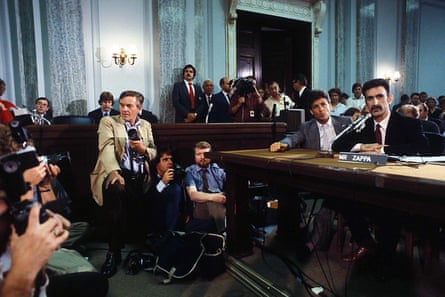 Frank Zappa giving evidence at the Senate hearing in September 1985.