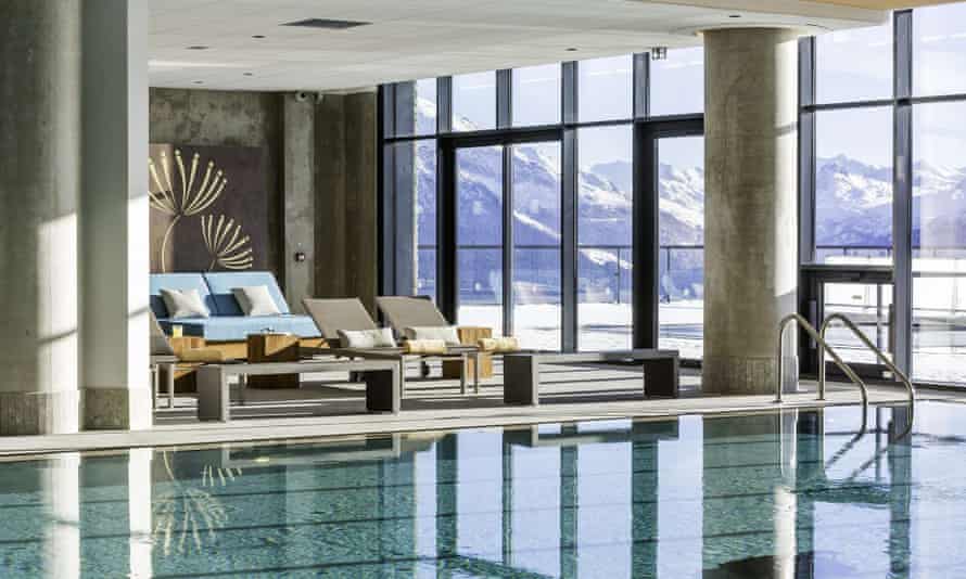 04 Alpes La Rosiere heated pool