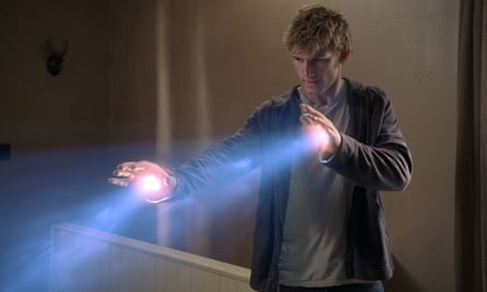 Pettyfer in I Am Number Four.