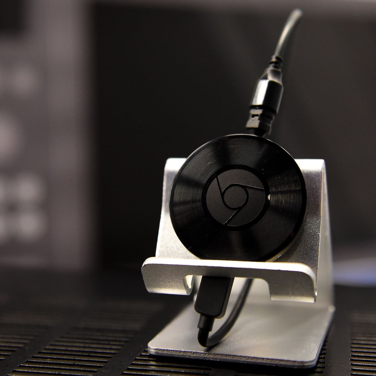 Modtagelig for Inspiration nedadgående Google Chromecast Audio review: take your speakers online for £30 | Google  | The Guardian