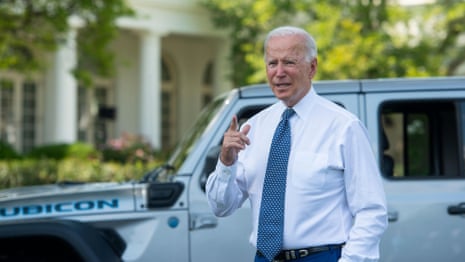 Joe Biden: half of new vehicles sold in US to be electric by 2030 – video