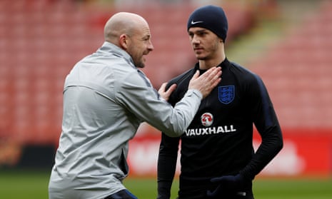 Lee Carsley (left), then England Under-21 assistant coach, and James Maddison during training in 2018.