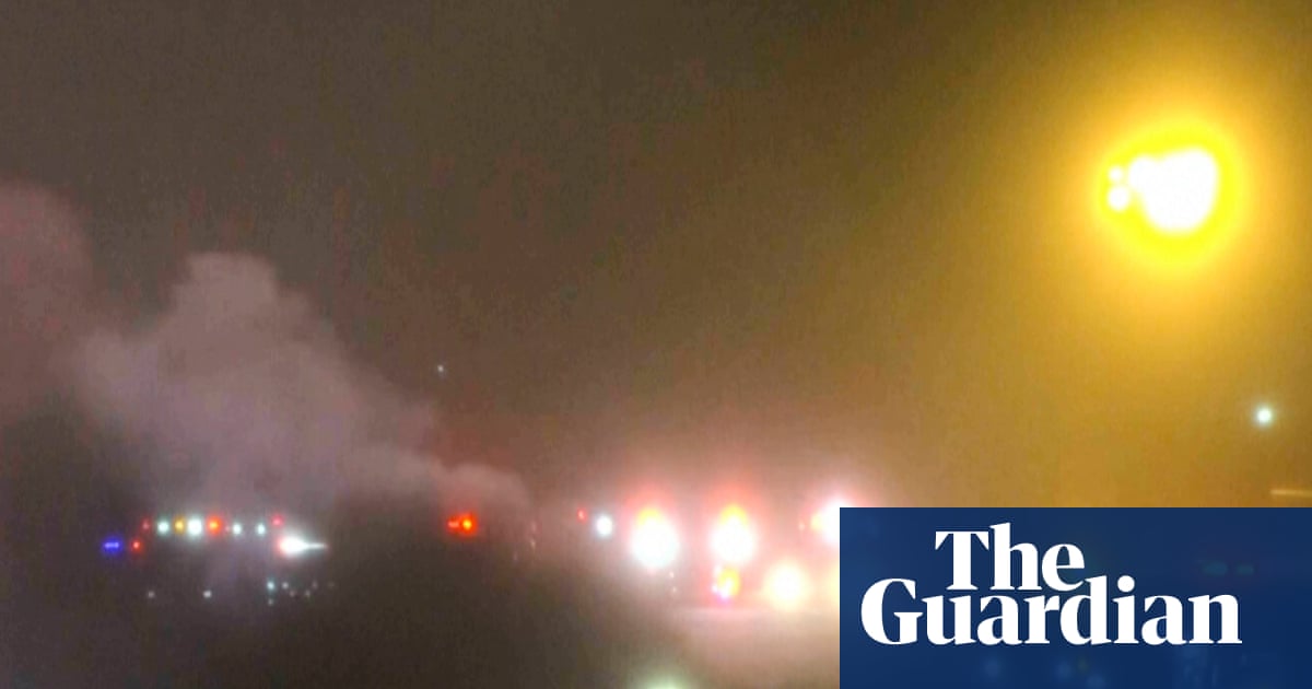 メイン州で猛吹雪中のプライベートジェット機墜落、6人死亡 メイン州で猛吹雪中のプライベートジェット機墜落、6人死亡