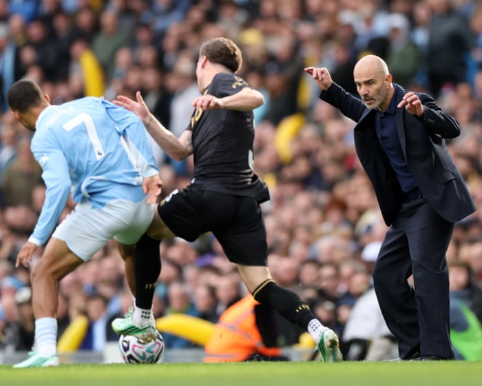 Manchester City v Ipswich, Brentford v Liverpool, and more: Football clockwatch - live
