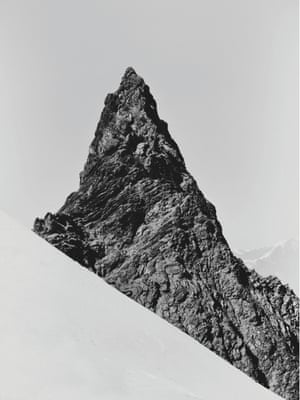 Nepal, da série Peak, 2019 O Nepal, lar das montanhas mais altas, é conhecido por seu frio mítico que impressionou um fotógrafo da planície holandesa.  Por quase um mês, Bastiaan Woudt, viajou para o Nepal no Himalaia.  Todas as fotografias: Bastiaan Woudt / Cortesia de Bildhalle