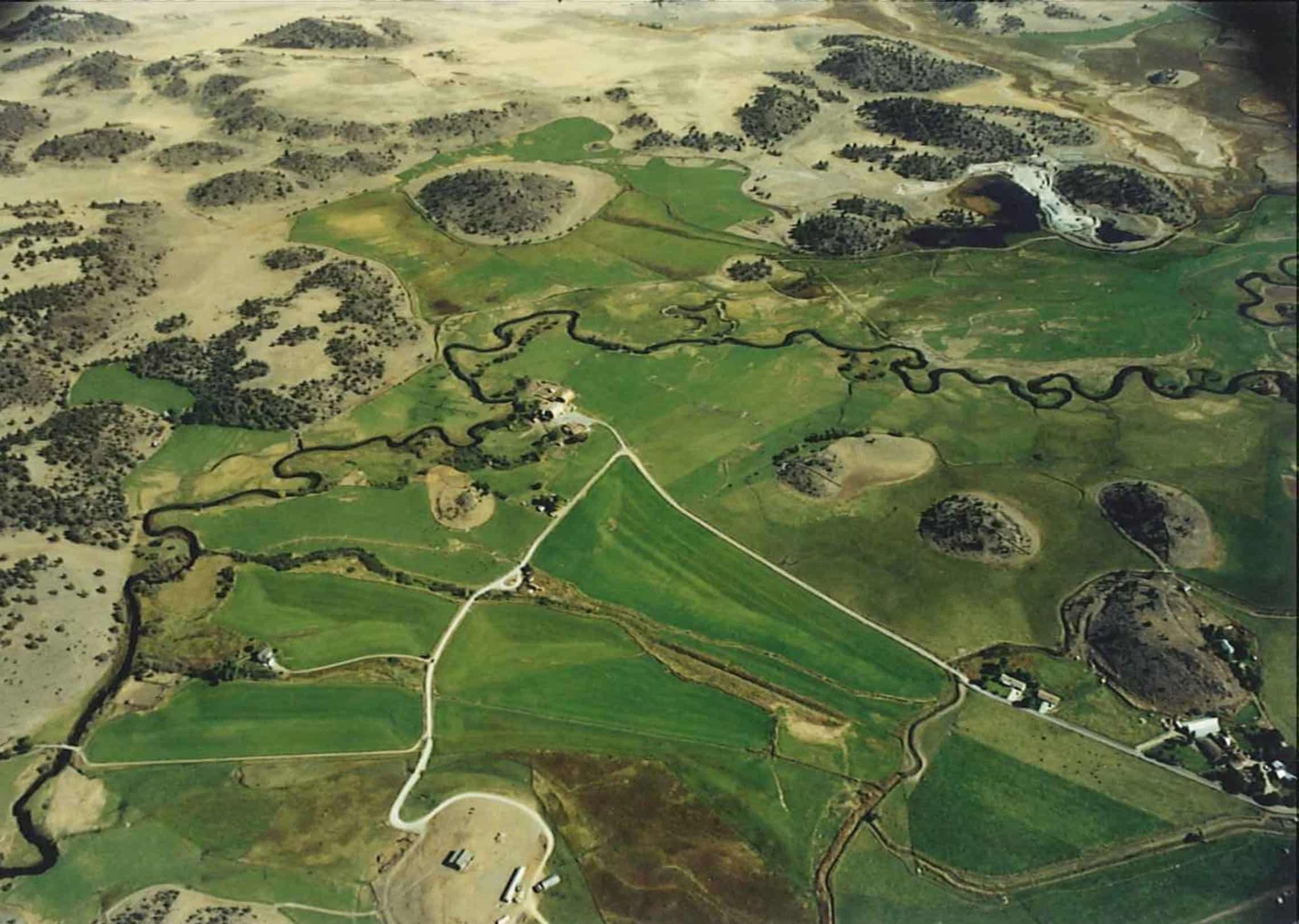 Ranchers’ rebellion: the Californians breaking water rules in a punishing drought (theguardian.com)