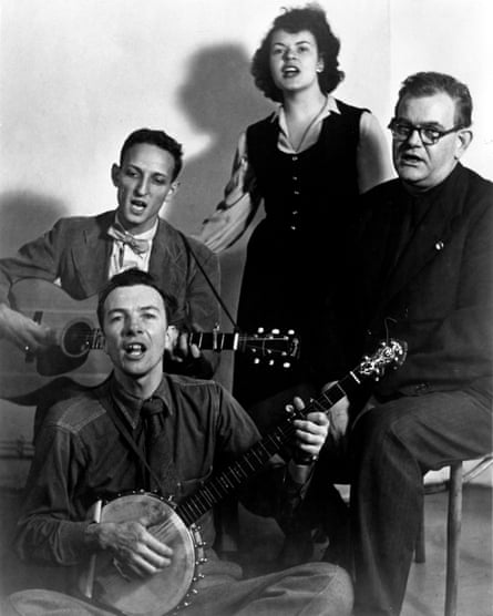 Pete Seeger with the Weavers.
