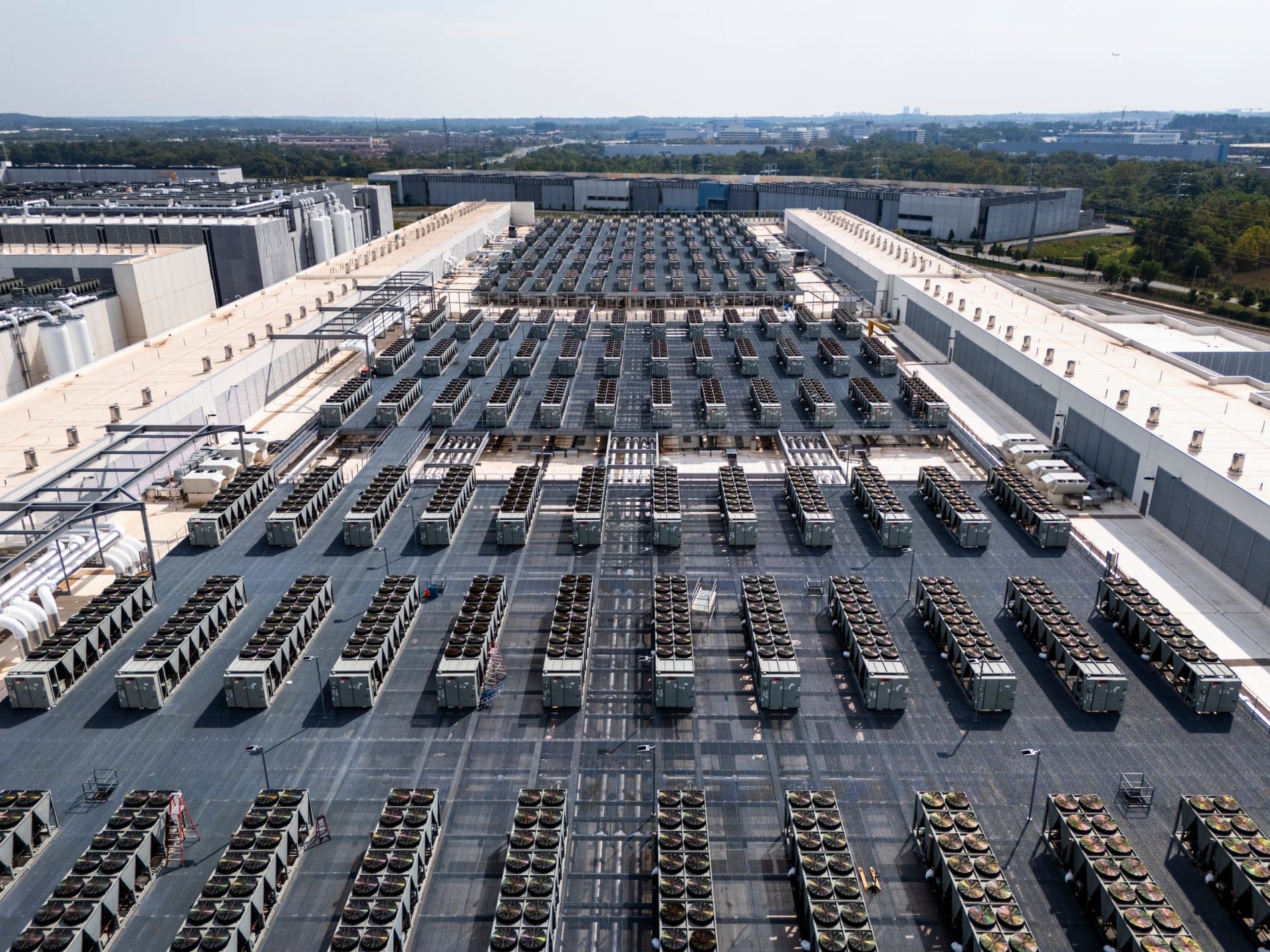 US Data Center Freeze Urged