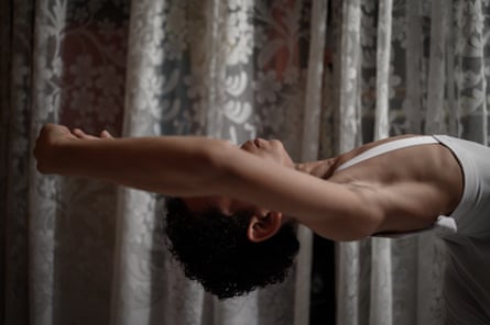 Santiago Fernandez in a ballet pose