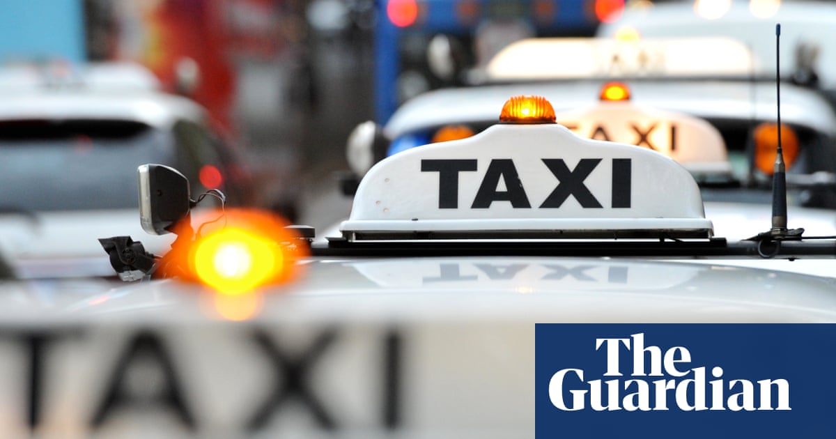Dob in dodgy taxi drivers this New Years Eve, minister urges Sydney residents