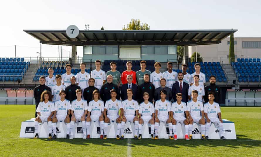 Real madrid trainer 2018