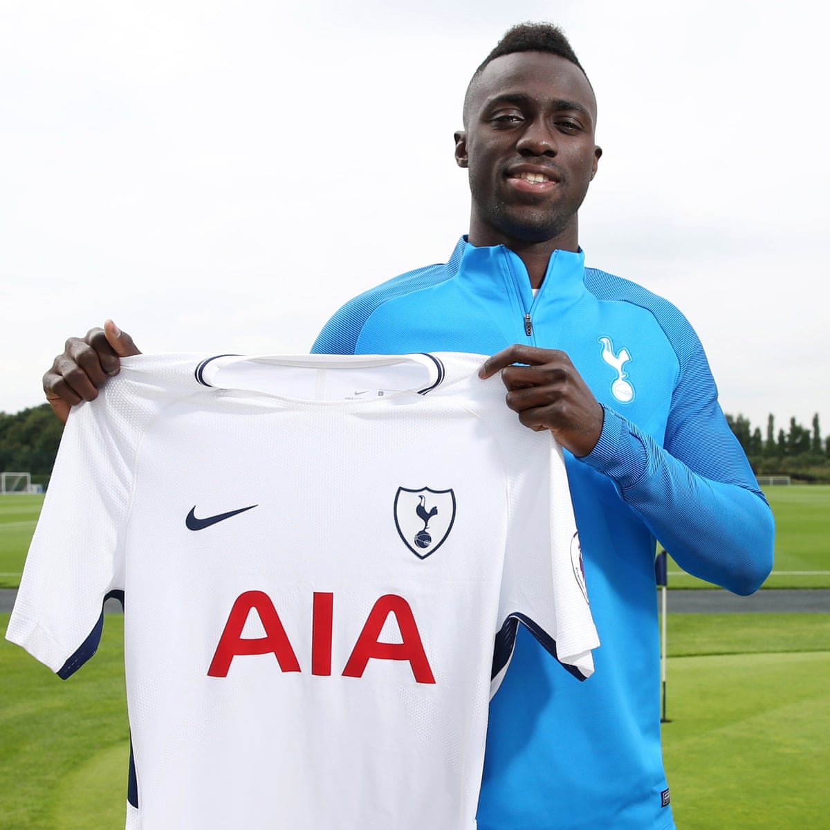 Tottenham Complete Club Record Signing Of Davinson Sanchez From Ajax Tottenham Hotspur The Guardian