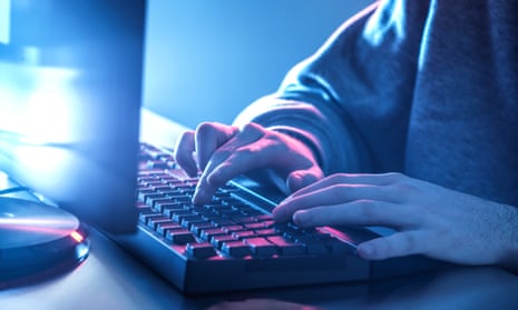 NT residents warned about crypto investment scams after one victim ...