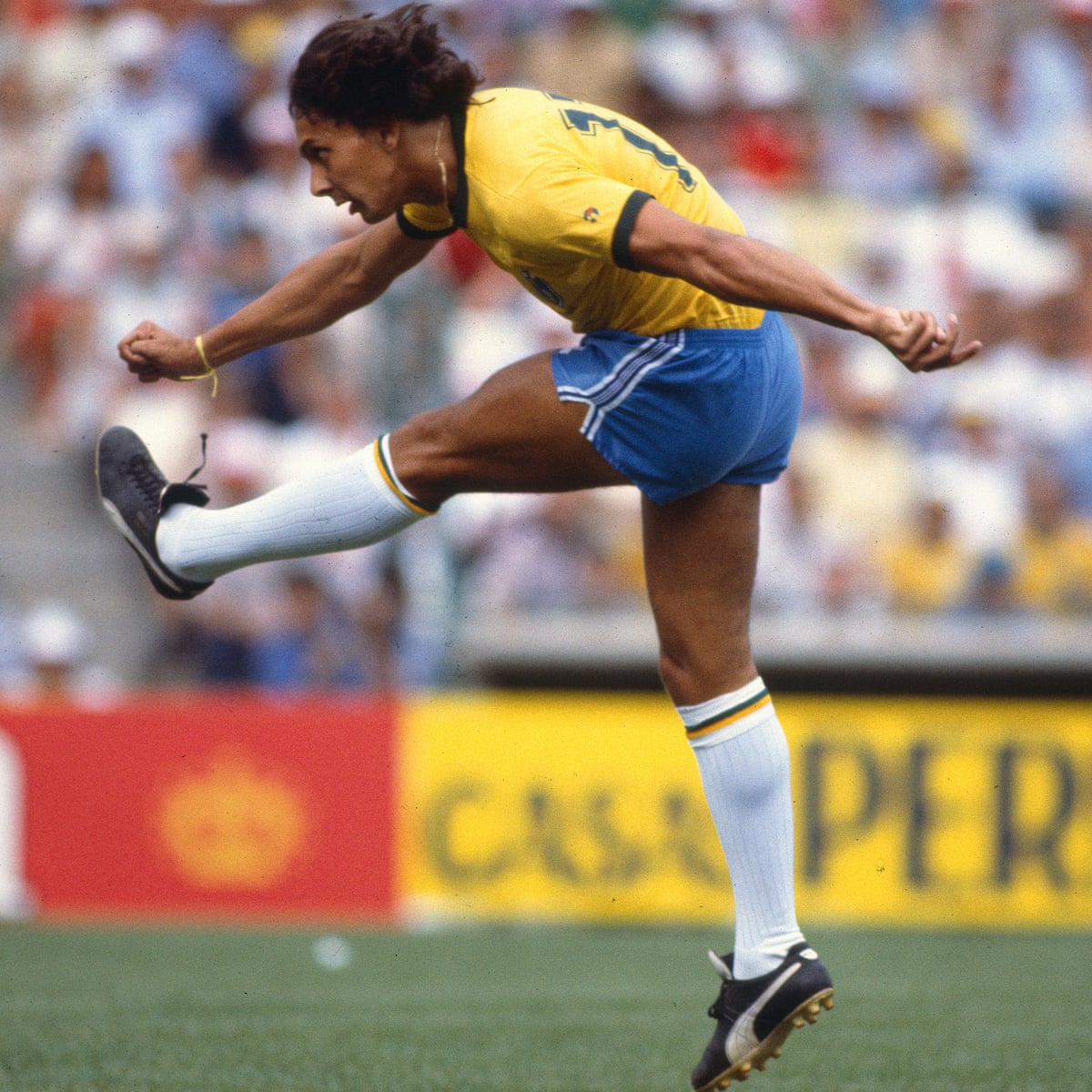 The Joy Of Six Football And The Outside Of The Boot Rob Smyth Football The Guardian