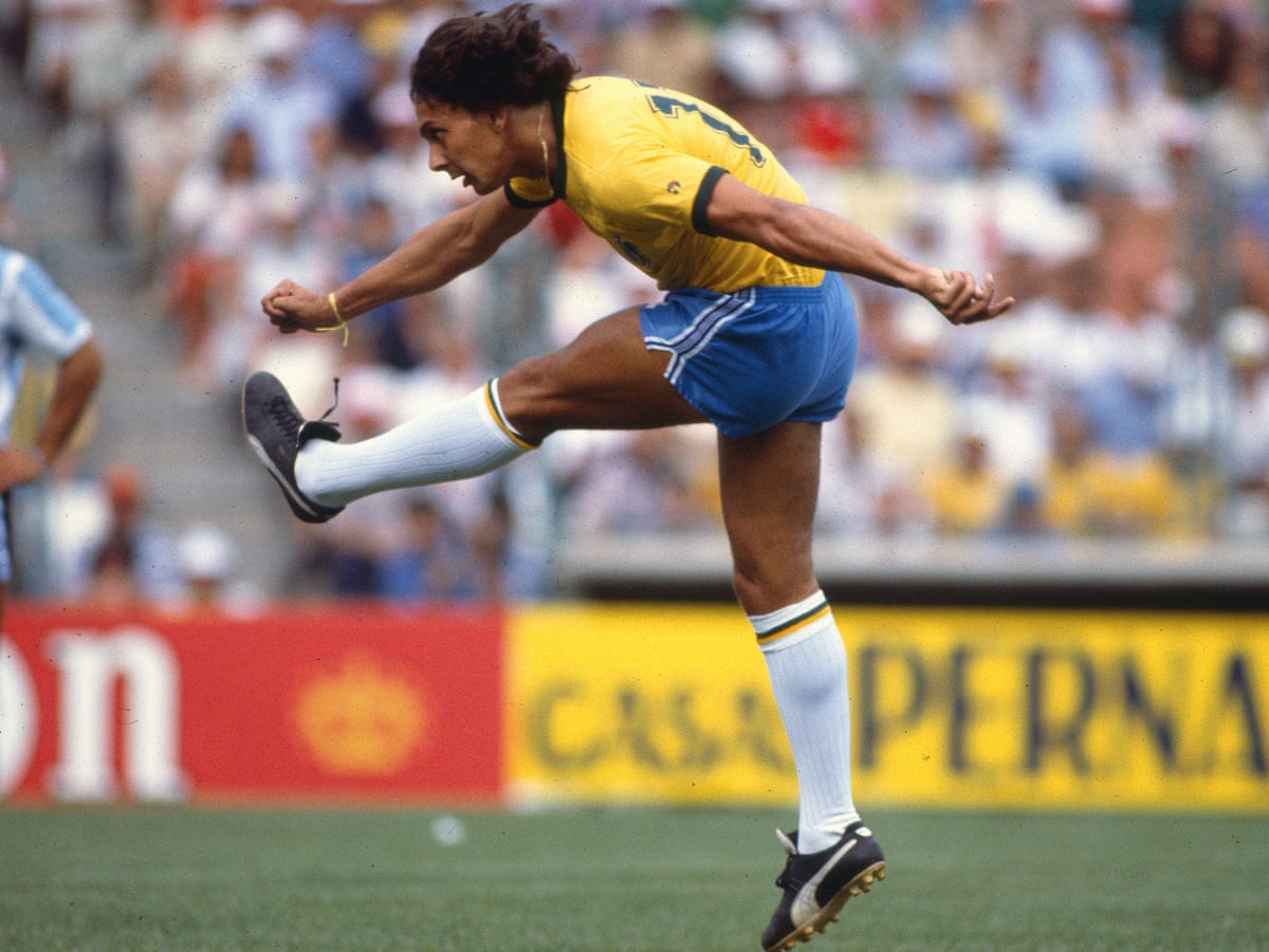 The Joy Of Six Football And The Outside Of The Boot Rob Smyth Football The Guardian